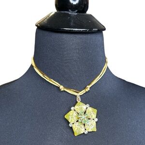 Vintage Green Floral Pendant Necklace & Earring Set